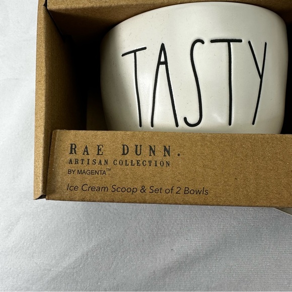 Rae Dunn Ice Cream Ceramic Set 2 Bowls 1 Blue Scoop NWT Sweet Yum Tasty Desert - Picture 2 of 8